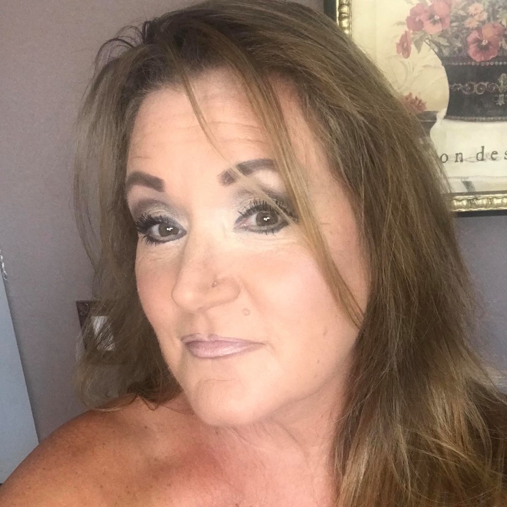 Meet your Posher, Alecia